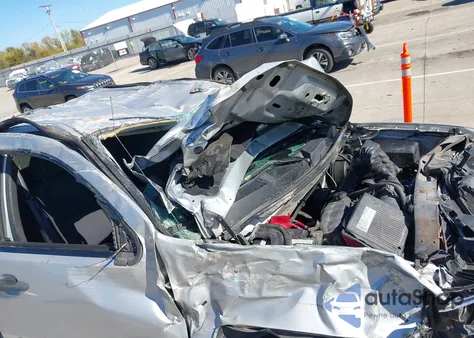 2010 Chevrolet Silverado 1500 Ls из США, поврежденный, VIN 1GCSCREA9AZ145654